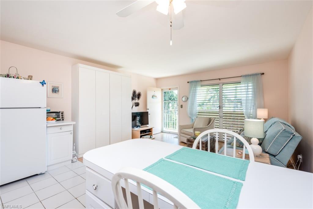 SEABREEZE APTS - Residential