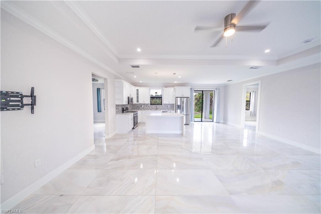 GOLDEN GATE ESTATES - Residential