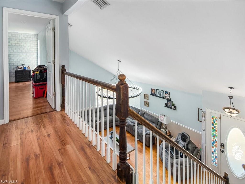 SAN CARLOS PARK - Residential