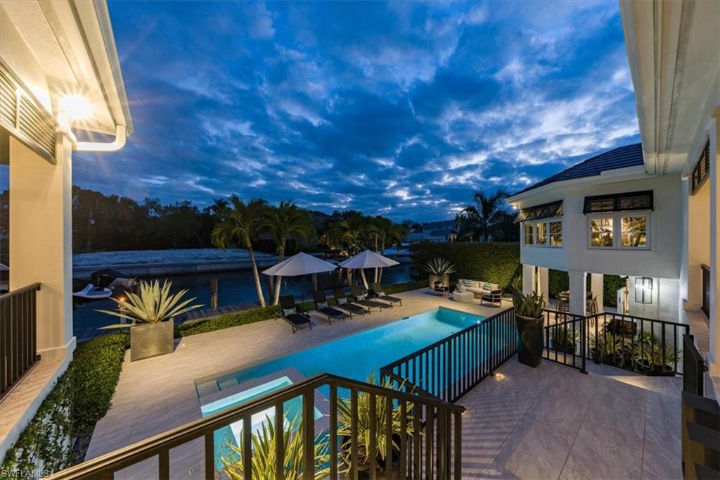 AQUALANE SHORES - Residential