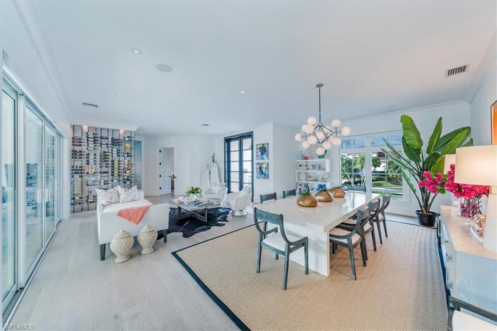 AQUALANE SHORES - Residential