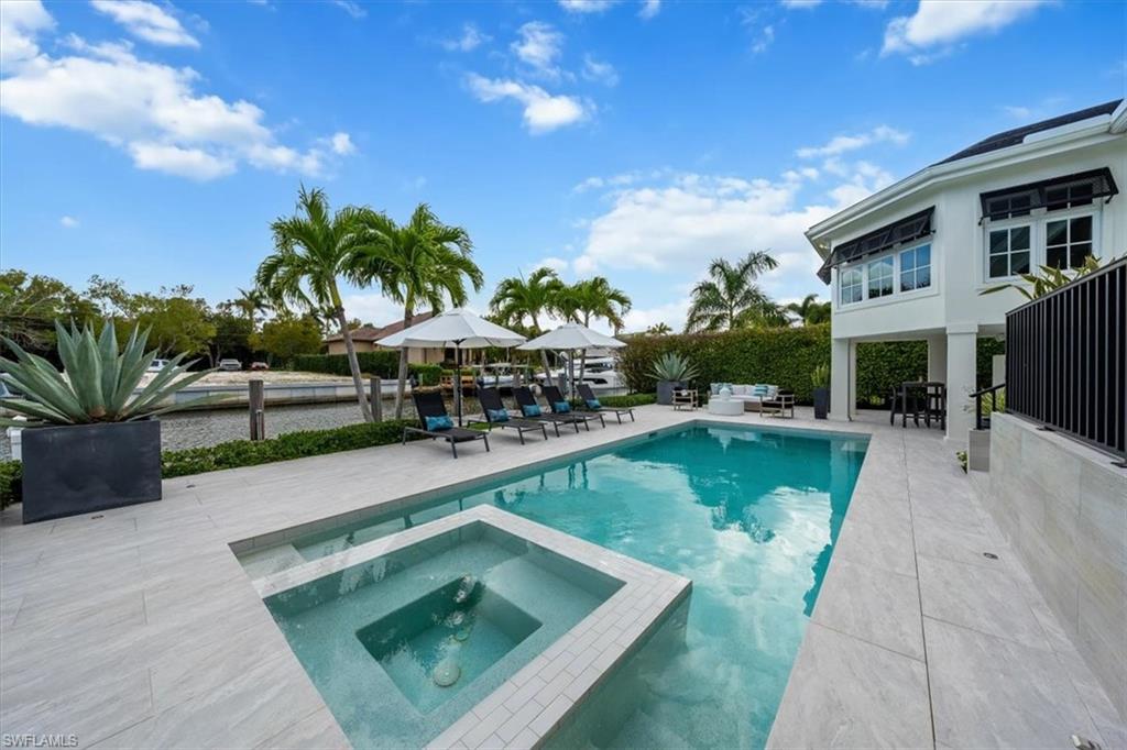 AQUALANE SHORES - Residential