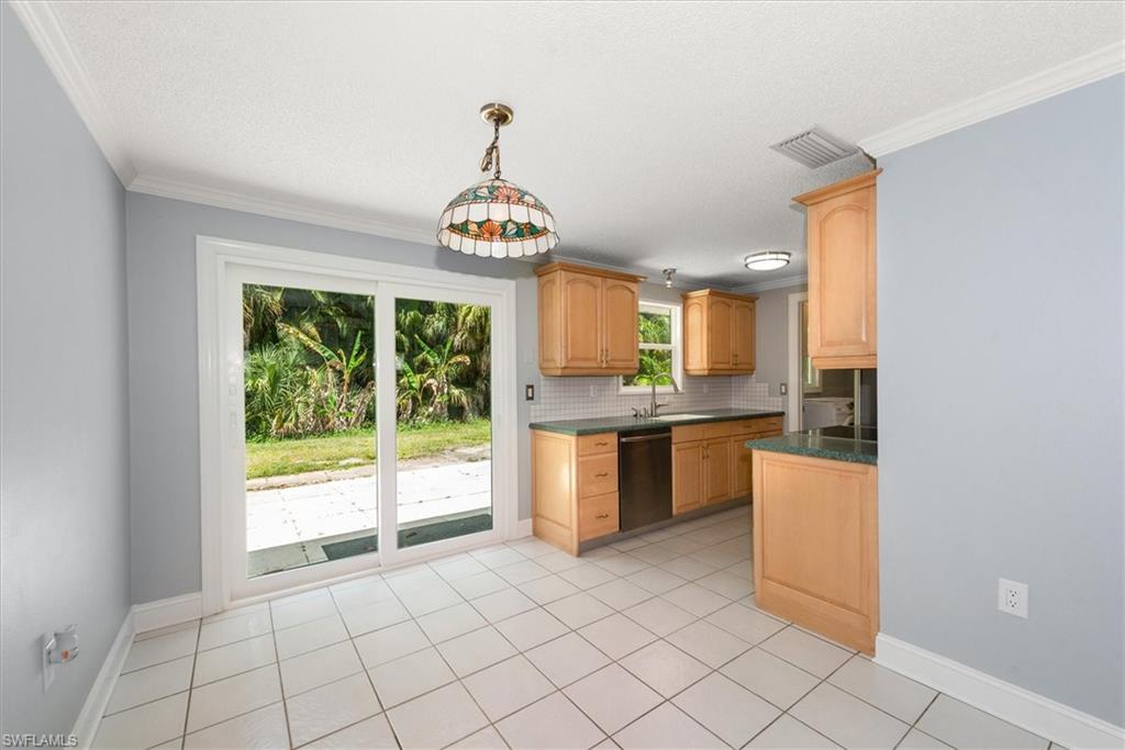 FLAMINGO ESTATES - Residential