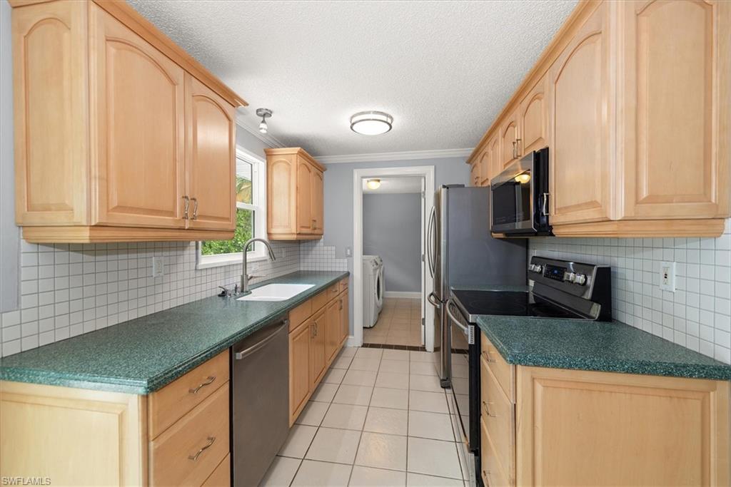 FLAMINGO ESTATES - Residential