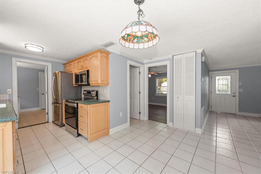 FLAMINGO ESTATES - Residential