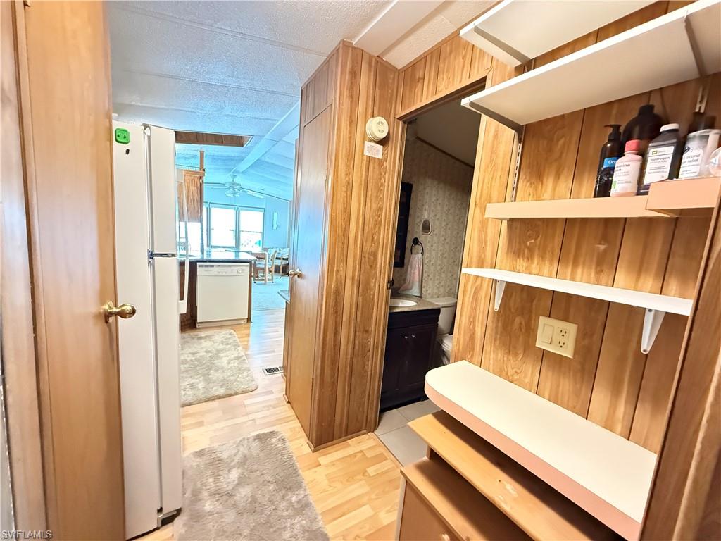 FORT MYERS BEACH CAMPGROUND - Residential