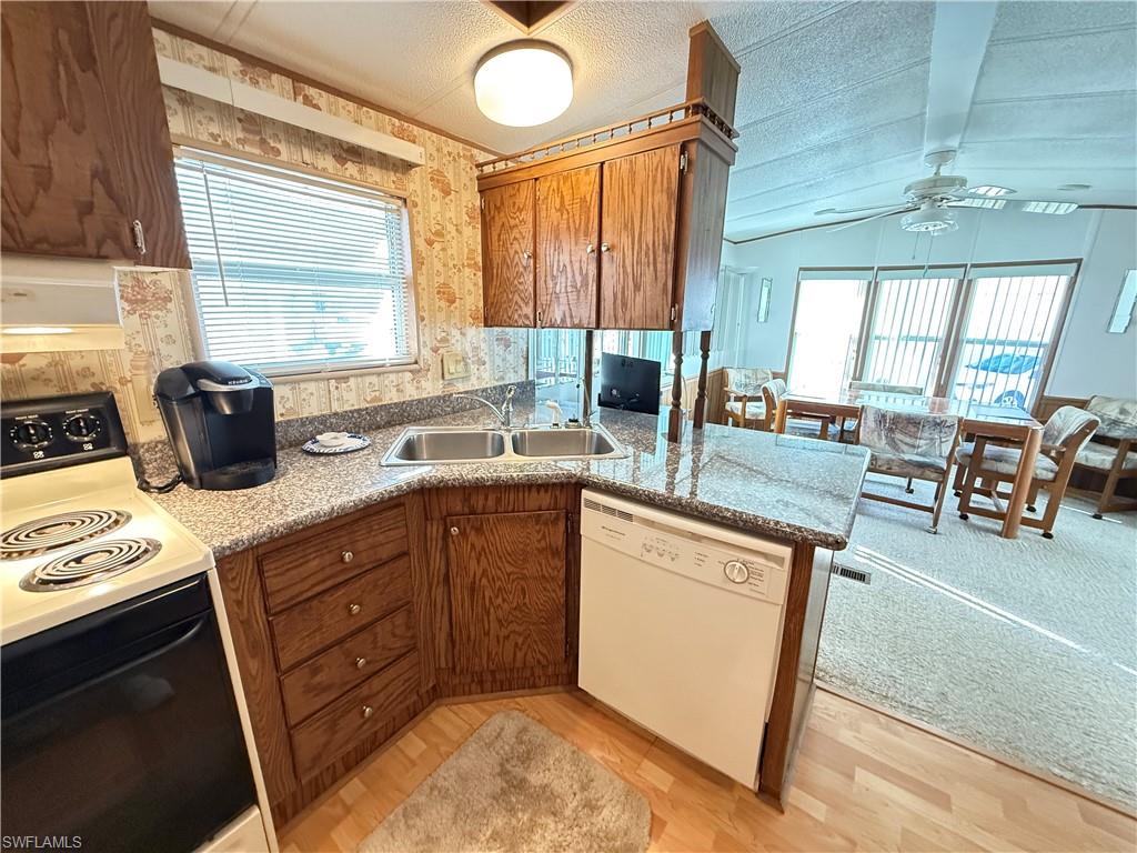 FORT MYERS BEACH CAMPGROUND - Residential