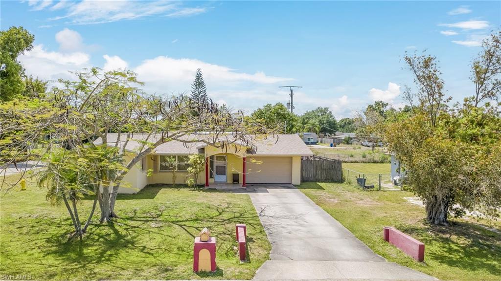 FORT MYERS SHORES - Residential