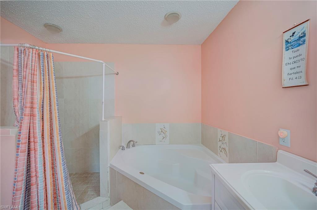 FORT MYERS SHORES - Residential