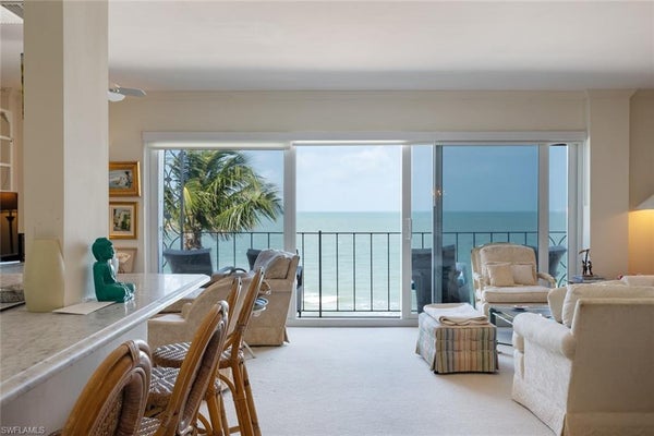 2011 GULF SHORE BLVD N APT 45, NAPLES, FL 34102 - Image 069e8074efa2faa8105b1f7f4481f2e0/3286860663