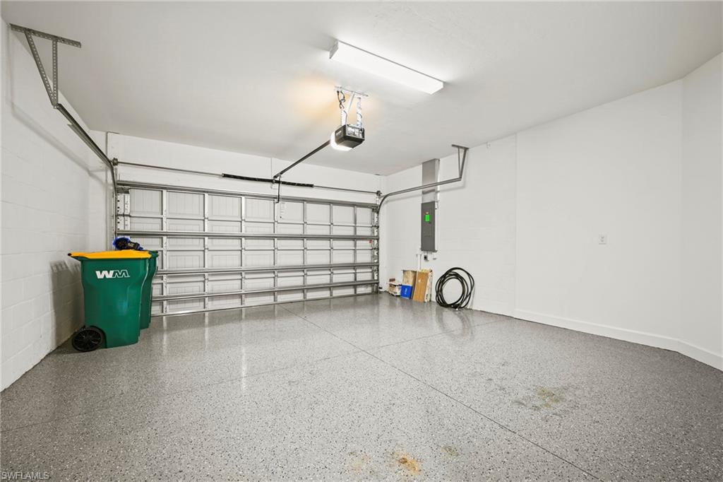 SONOMA OAKS - Residential Lease