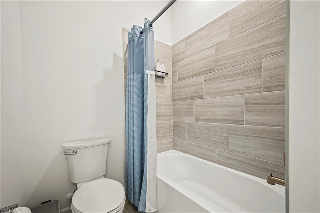 SONOMA OAKS - Residential Lease