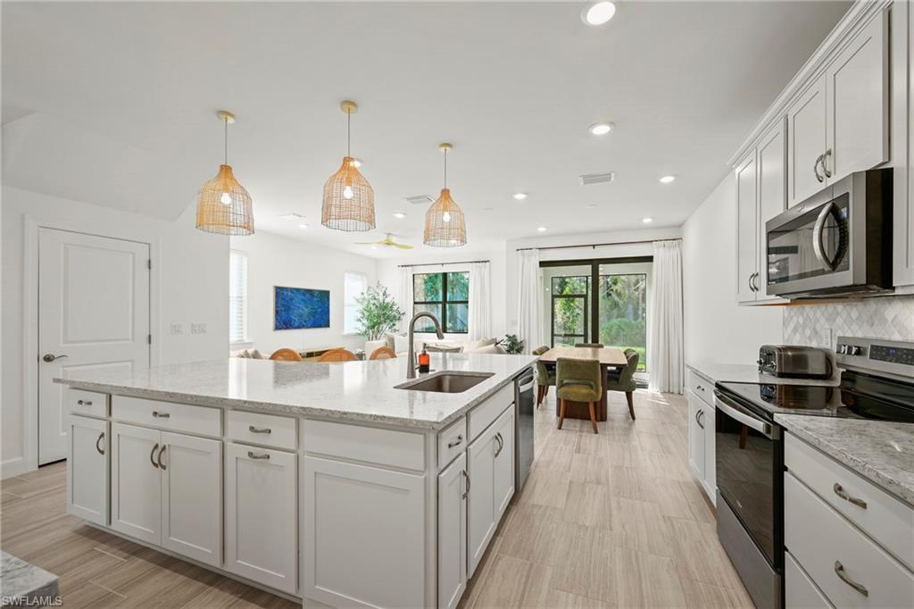 SONOMA OAKS - Residential Lease