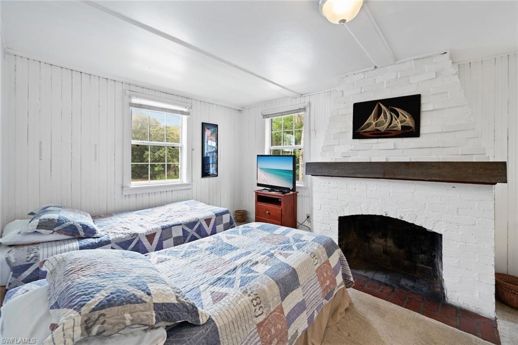 MCPHIE PARK - Residential