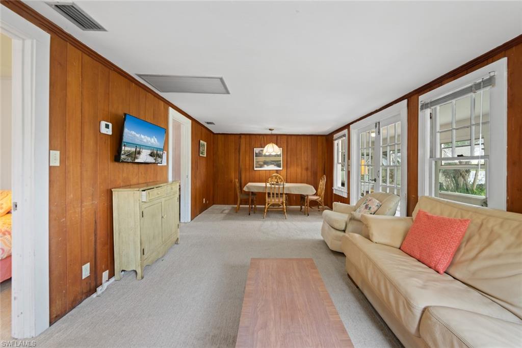 MCPHIE PARK - Residential