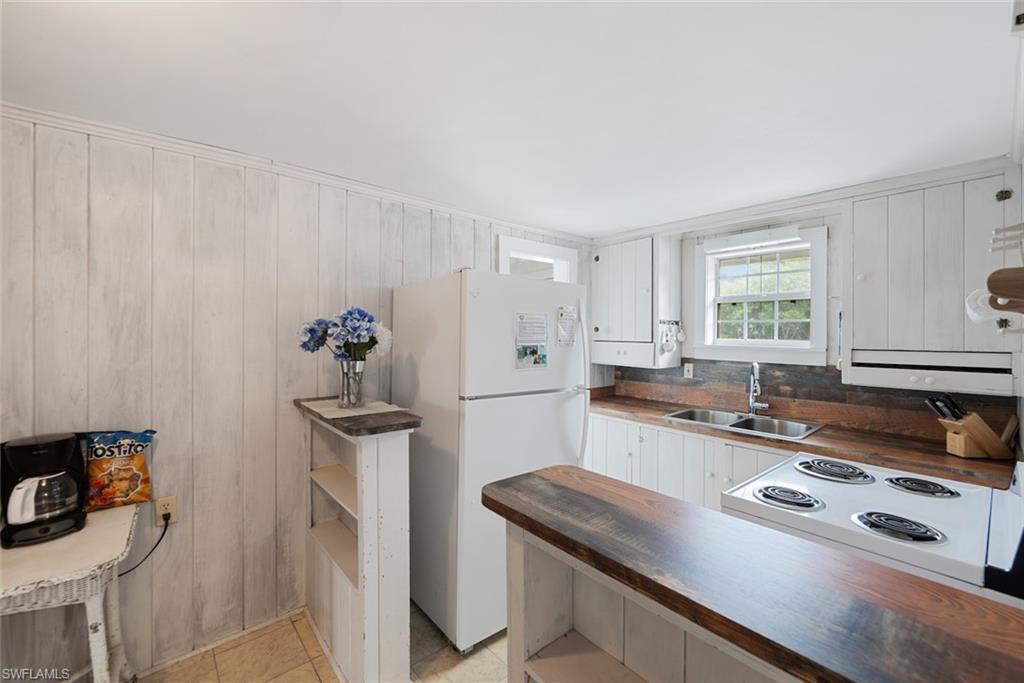 MCPHIE PARK - Residential