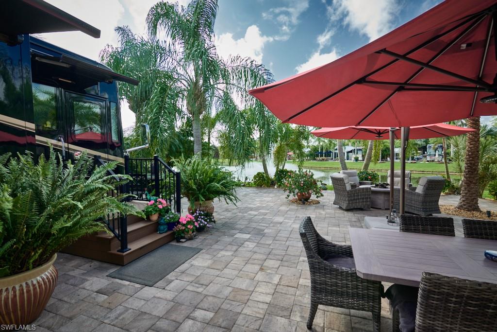 RIVERBEND MOTORCOACH RESORT - Land