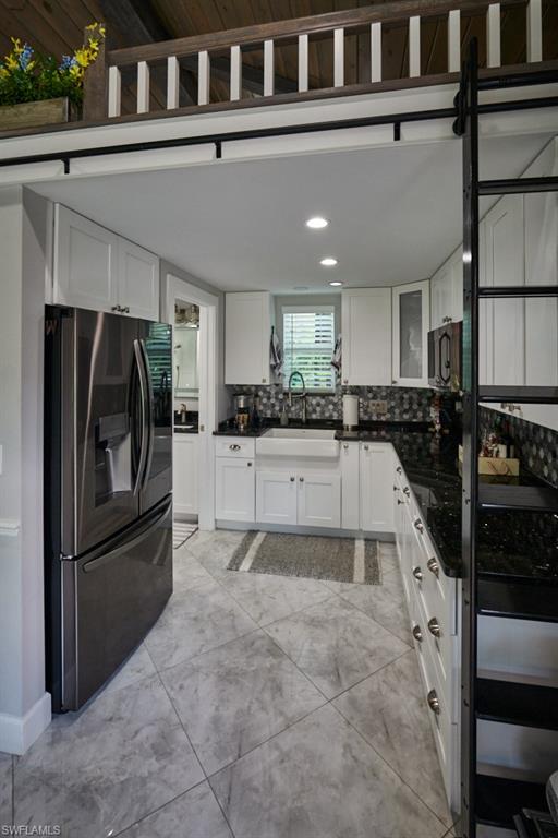 RIVERBEND MOTORCOACH RESORT - Land