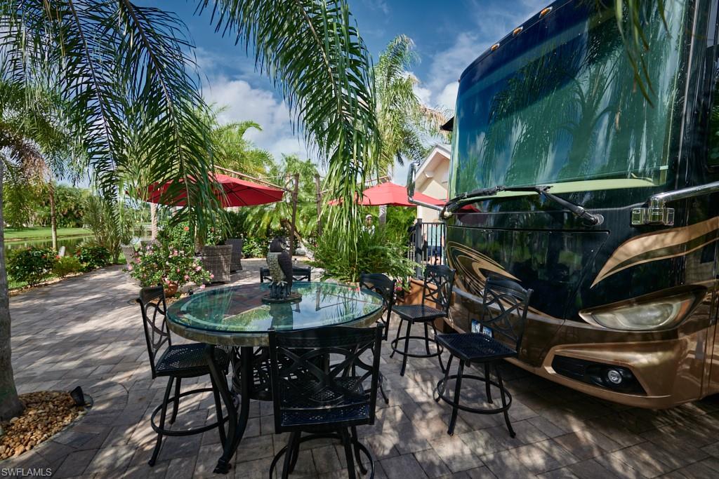 RIVERBEND MOTORCOACH RESORT - Land