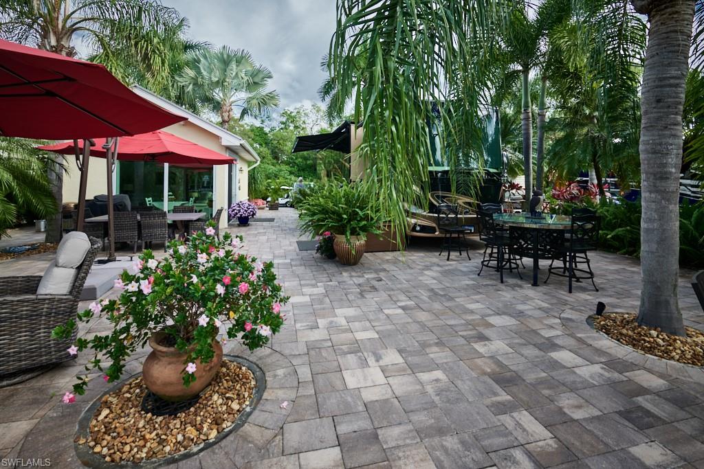 RIVERBEND MOTORCOACH RESORT - Land