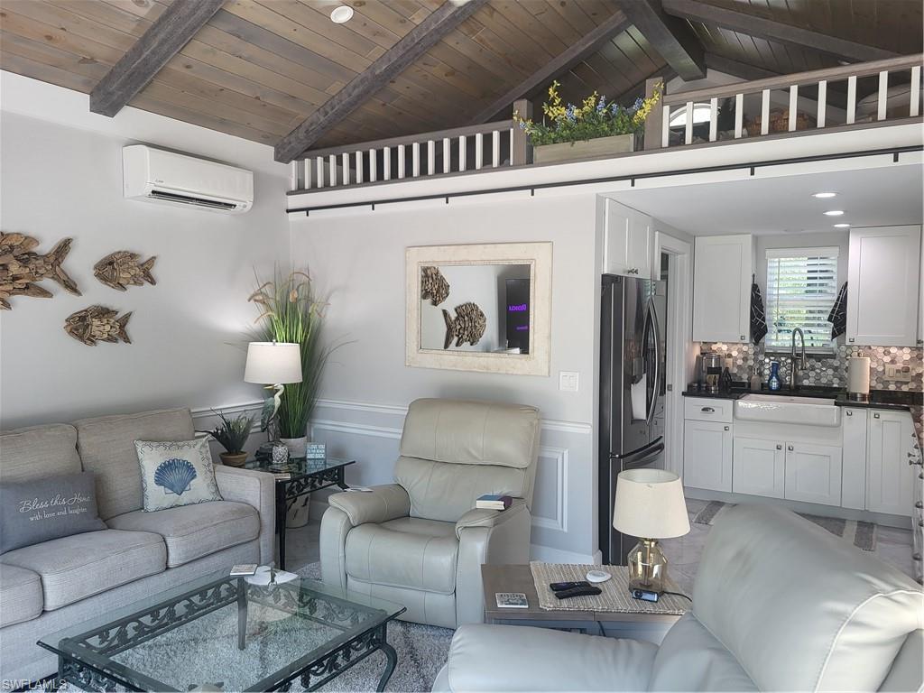 RIVERBEND MOTORCOACH RESORT - Land