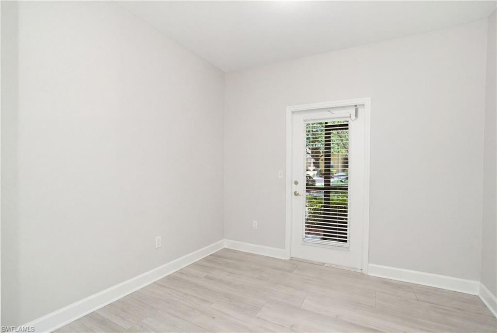 ROYAL GREENS - Residential