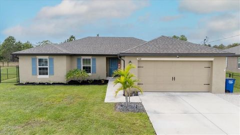 Photo of 840 Youngreen DR, FORT MYERS, FL 33913 (MLS # 2025019596)