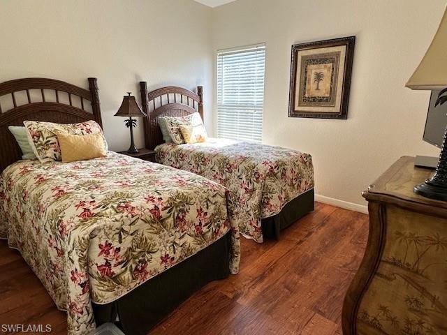 LAUREL OAKS AT PELICAN BAY - Residential