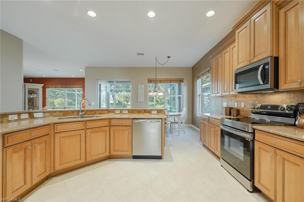 STONEYBROOK - Residential