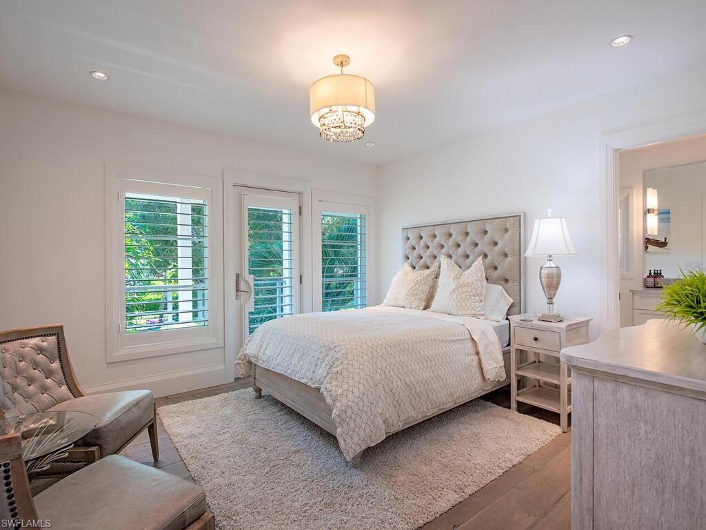 OLDE NAPLES - Residential