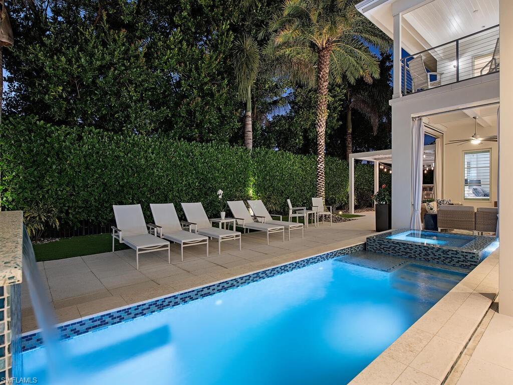 OLDE NAPLES - Residential