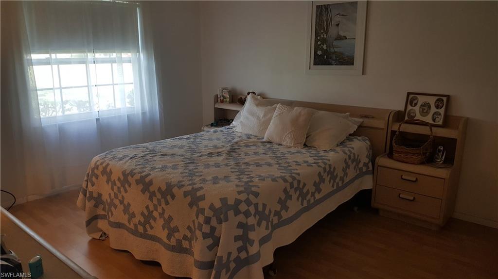 FOXMOOR CONDO - Residential