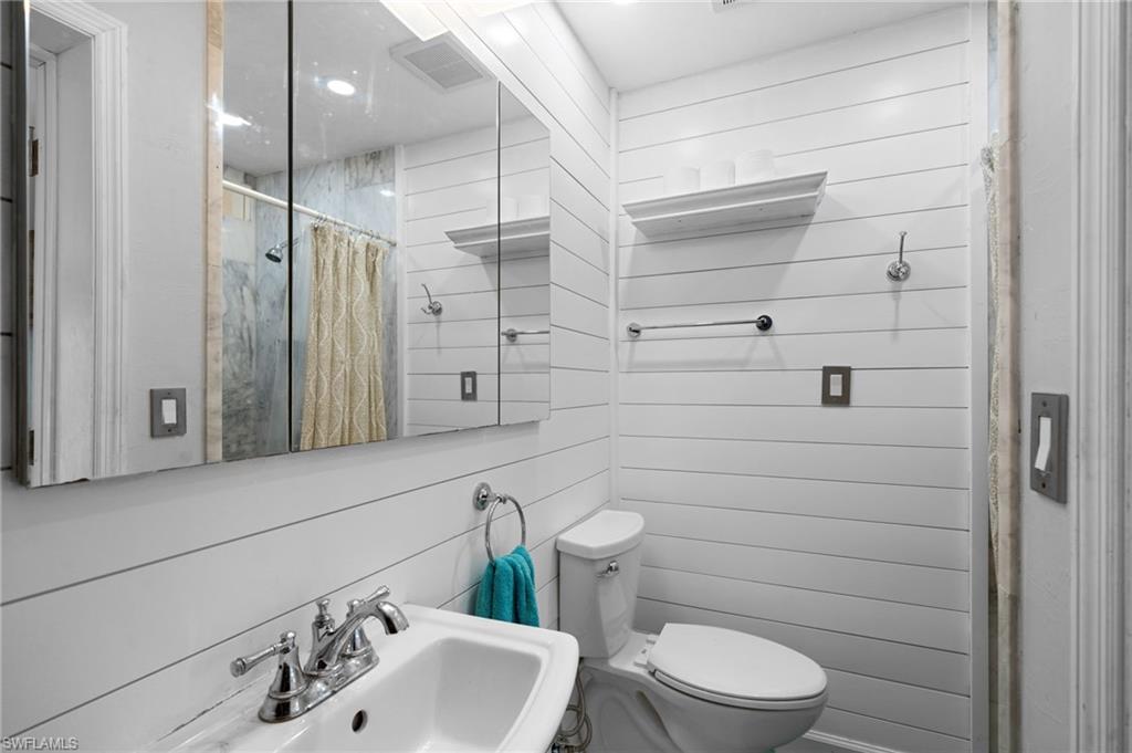 OYSTER BAY - Residential Lease