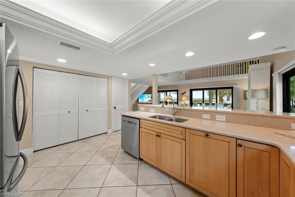 BEACH HOMES - Residential