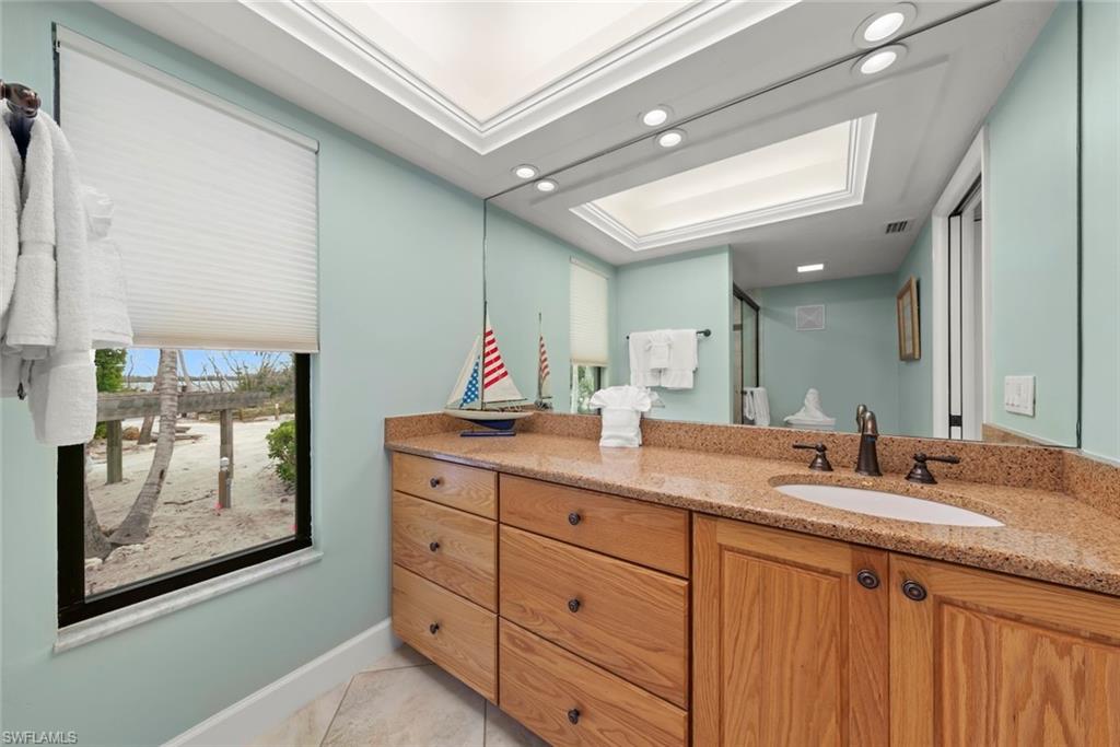 BEACH HOMES - Residential