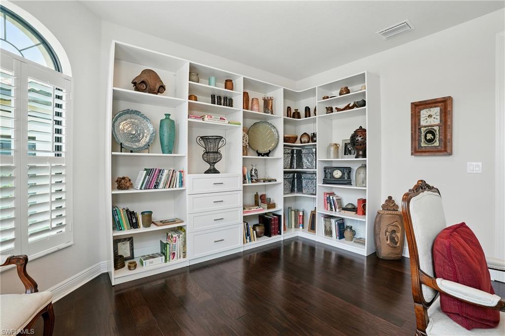 BONITA LAKES - Residential