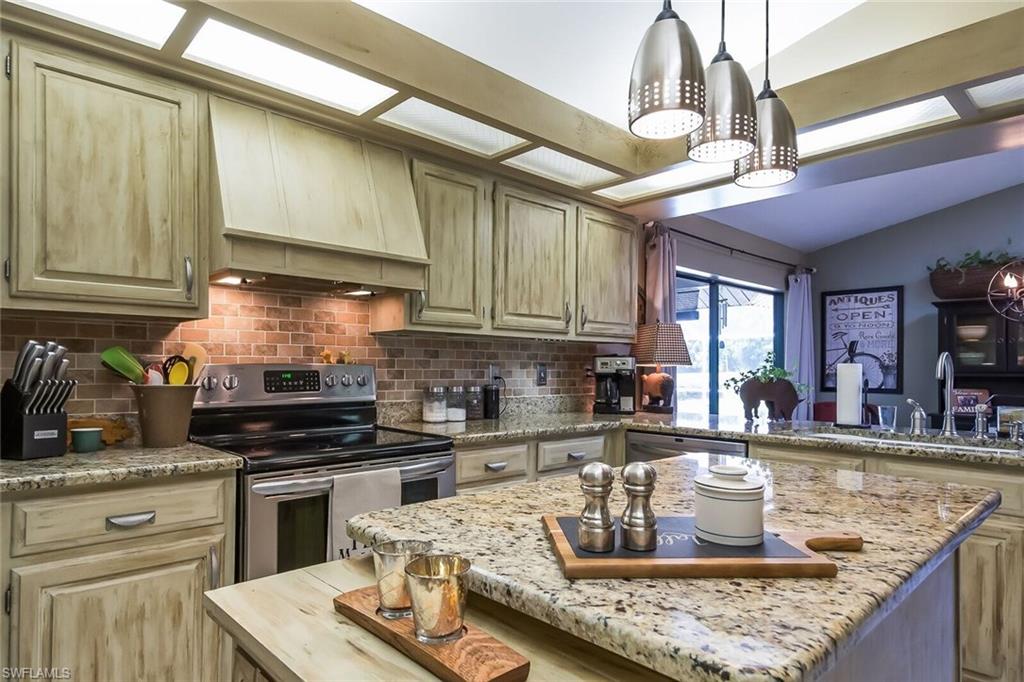 EAGLE RIDGE - Residential