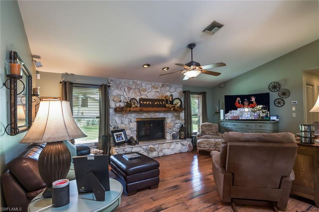 EAGLE RIDGE - Residential