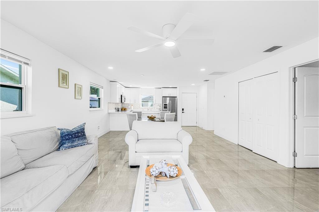 CAPE CORAL - Residential Lease