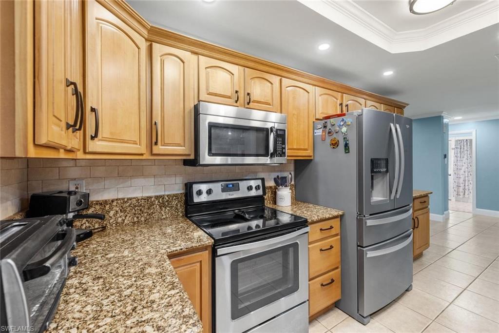 FORT MYERS SHORES - Residential