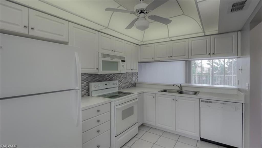 THE PARK AT LAKEWOOD - Residential