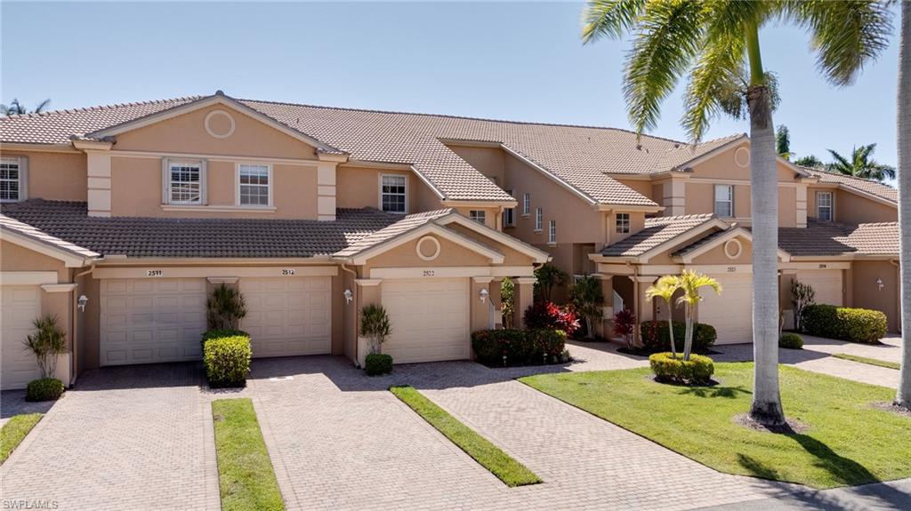 REFLECTION LAKES - Residential