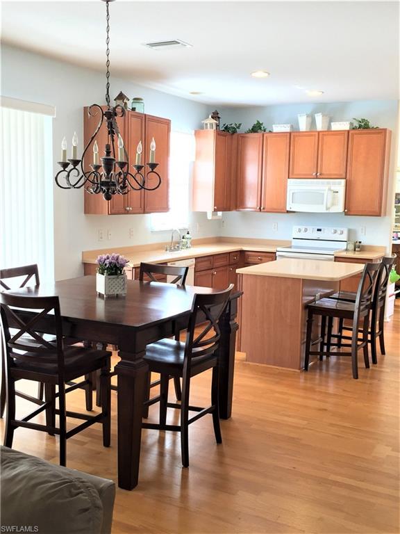 LAUREL LAKES - Residential