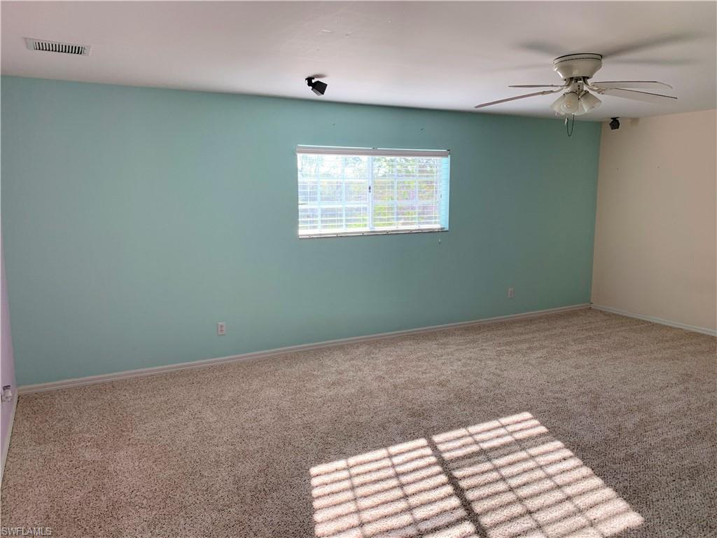 LAUREL LAKES - Residential