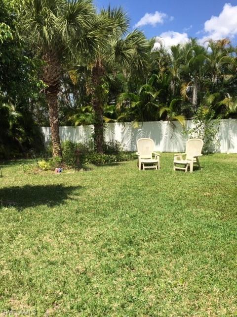 LAUREL LAKES - Residential