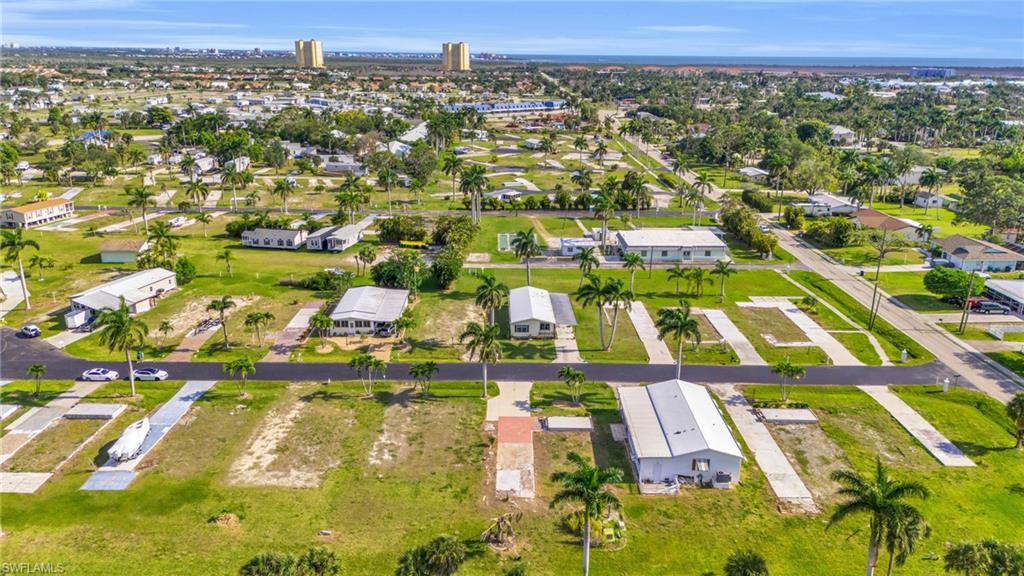 PLANTATION ESTATES MOBILE HOME - Land