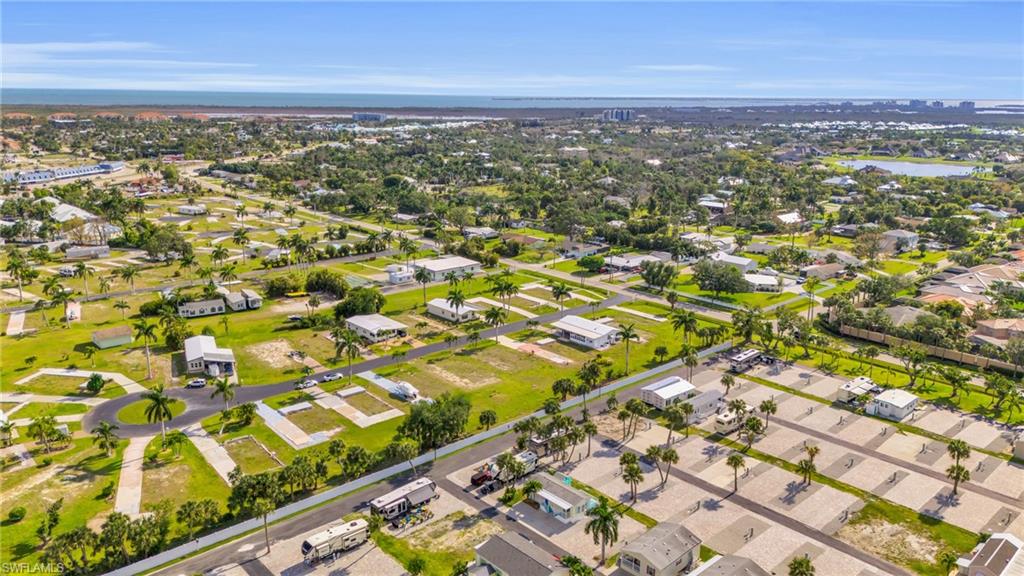 PLANTATION ESTATES MOBILE HOME - Land