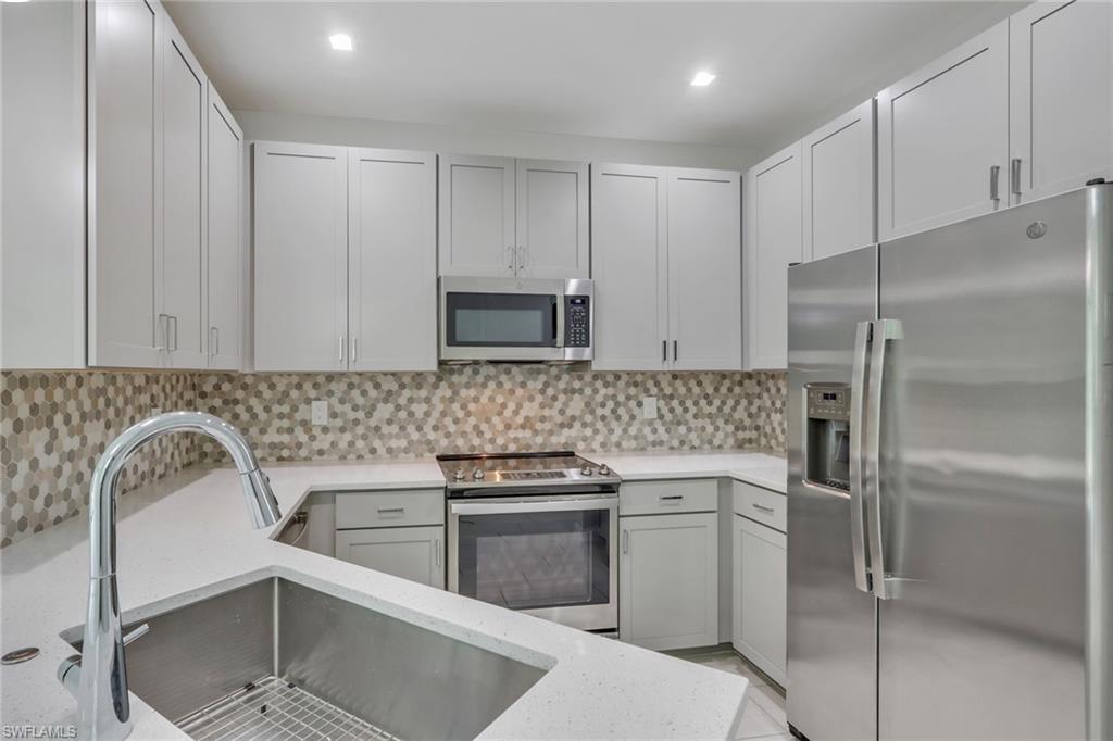 VANDERBILT RESERVE - Residential Lease