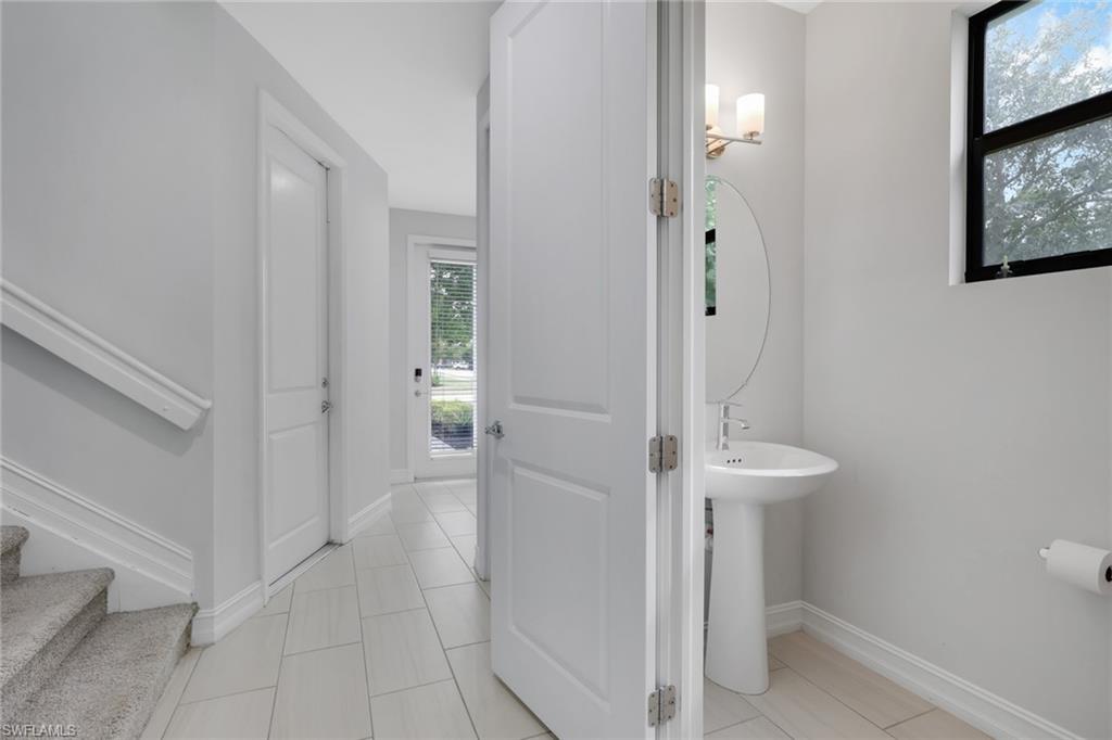 VANDERBILT RESERVE - Residential Lease