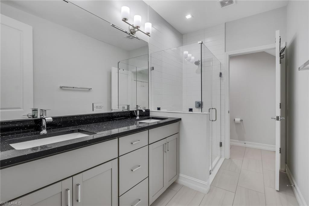 VANDERBILT RESERVE - Residential Lease